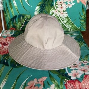 Wide Brimmed Floppy Canvas Sun/ Rain Hat